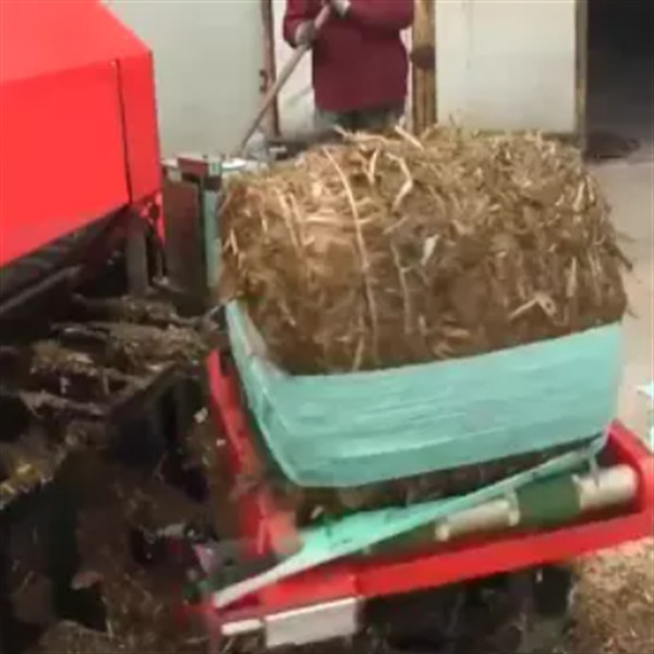 двигатель дизеля Baler корма для животных машины для упаковки 1.1kw сена травы 60pcs/h