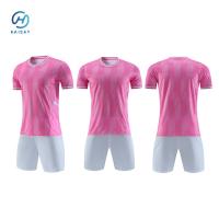 Uniformes de football d'élite: mélange de polyester haute performance pour la respirabilité, le contrôle de l'humidité et une agilité athlétique améliorée
