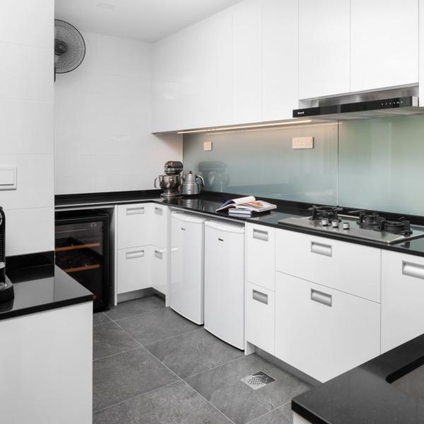 Custom White PVC Kitchen Cabinet MDF Door Panel Water Proof