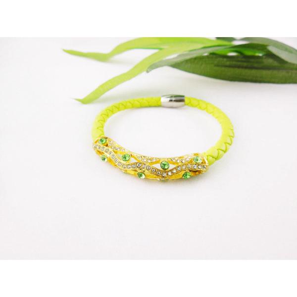 LB0033 Red  Crystal Leather Warp Bracelets , Elegant Designs and Excellent Finishing