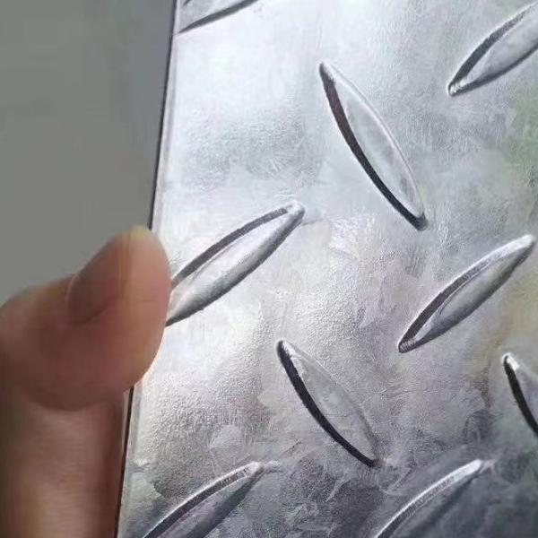 Diamond Pattern Galvanized Steel Plate 600mm-1800mm For Transportation