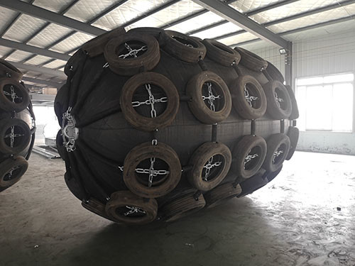 6500mm Length Reinforced Pneumatic Rubber Fenders For Ship High Pressure