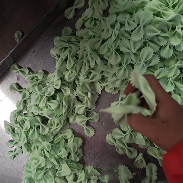 Massa de Farfalle do italiano do macarronete da borboleta que faz a máquina automática