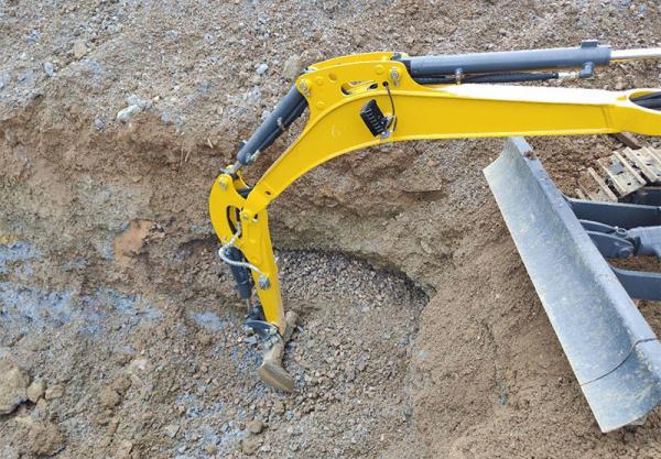 ZG018U Compact Mini Excavator Machine 14,5 kW 2400 tours par minute 15,2 kW 2500 tours par minute