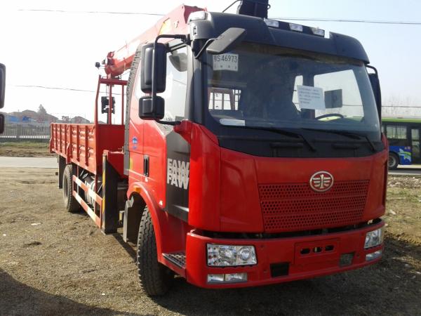 FAW 15ton Cargo Compartment Size 5650*2300*600 Maximum Lifting Load 6ton Speed 102km/h Truck-mounted Lifting Truck Crane