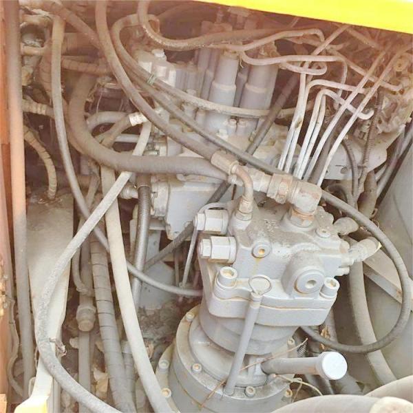 Buena condición 12 toneladas Hitachi ZX 135 Excavadora con motor ISUZU original de Japón