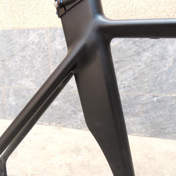 Road Bicycles Track Bike with Gloss Surface Processing Mode 700C Road Bike Frame