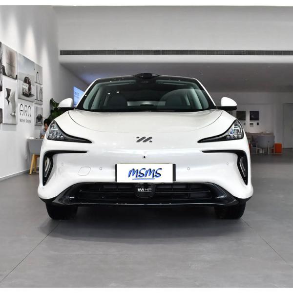 Speed Energy Vehicle with Maximum Speed of 200km/h IM LS6 Mini Four-wheel Electric Auto