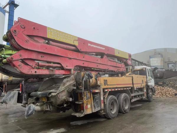 Machinerie lourde utilisée Putzmeister Zoomlion Béton pompe à béton en bon état