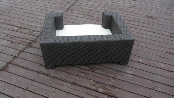 Patio Resin Wicker Pet Bed , UV Resistant PE Rattan Pet Sofa