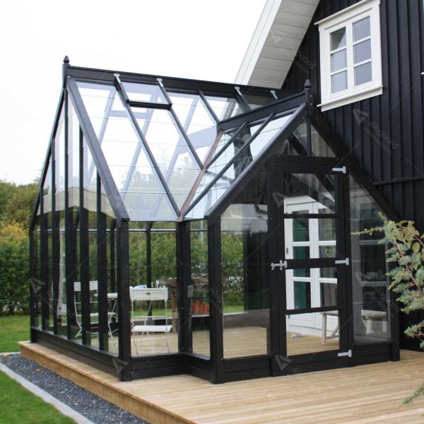 Herringbone Roof Tempered Glass Sunroom Aluminum Frame Windproof Heat Preservation Metal Frame Sunroom Ventilation Design