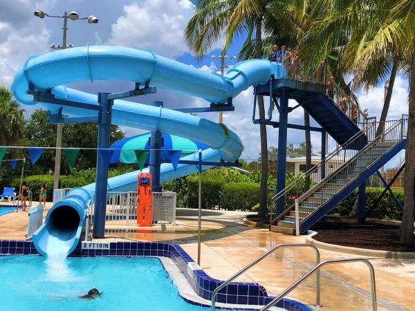 Outdoor Playground Swimming Pool Game Accessories Fiberglass Slide Set for Children