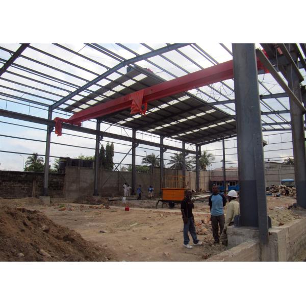 Prefabricated Steel Warehouse with Crane - Q235B/Q355B Material