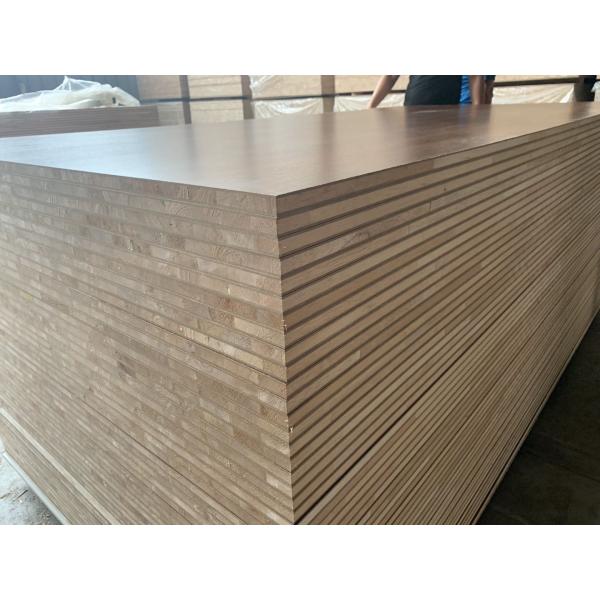 Moisture-Proof Low Density E1 E2 Melamine Mdf Board For Furniture Packing Office Building