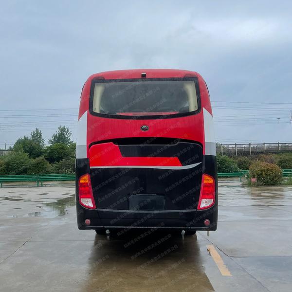 Manual Transmission 57 Seats Used Buses with Well Refurbished Interior and 11R22.5 Tires