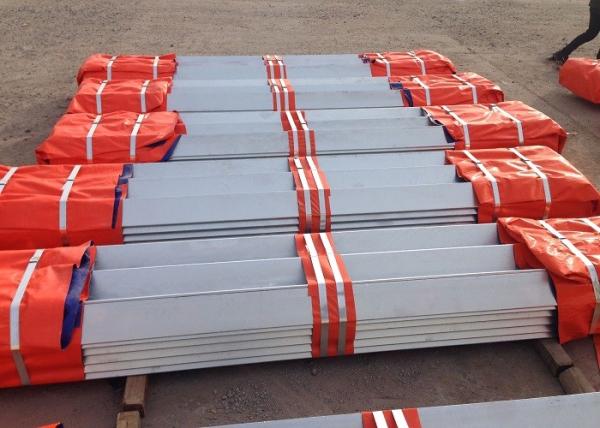 10KV - 1000KV Power Transmission Line Tower , Silver Lattice Steel Towers