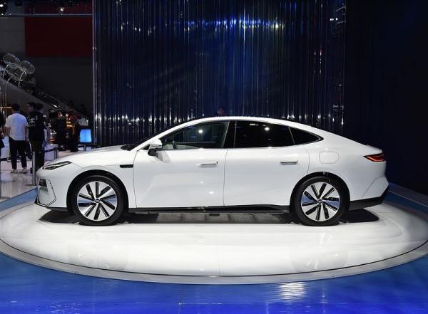 Veículo elétrico puro Dongfeng Nano 01 2024 330Liter Com 140km/h velocidade máxima China Nova Energia Carro Elétrico