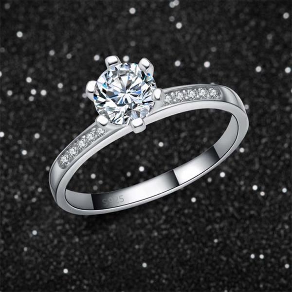 Women Brilliant Cubic Zircon Sterling Silver Engagement Ring (RE118)