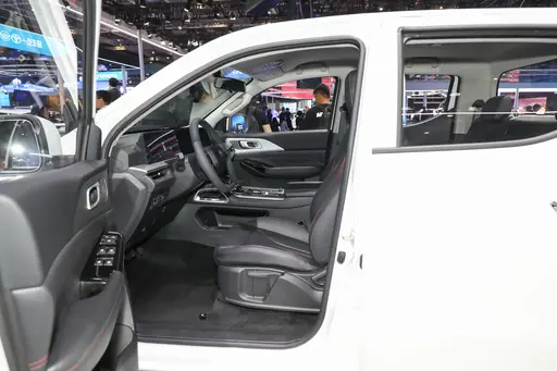 Changan Lantuozhe Mini Pickup EV The 405KM Ride-On Electrical EV for Energy Vehicles