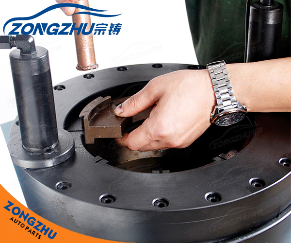 машина шланга гидросистемы 415В гофрируя для ударов подвеса воздуха Ауди Ланд Ровер