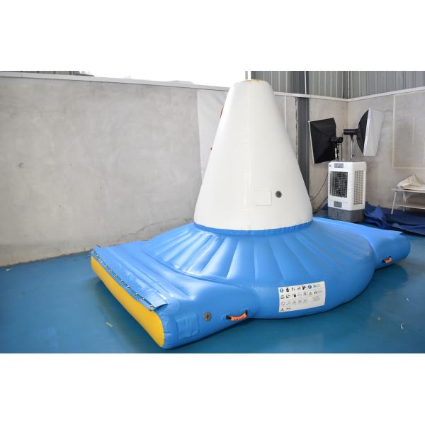 Огнезащитная раздувная синь и белизна Ракеты крупного плана водных видов спорта