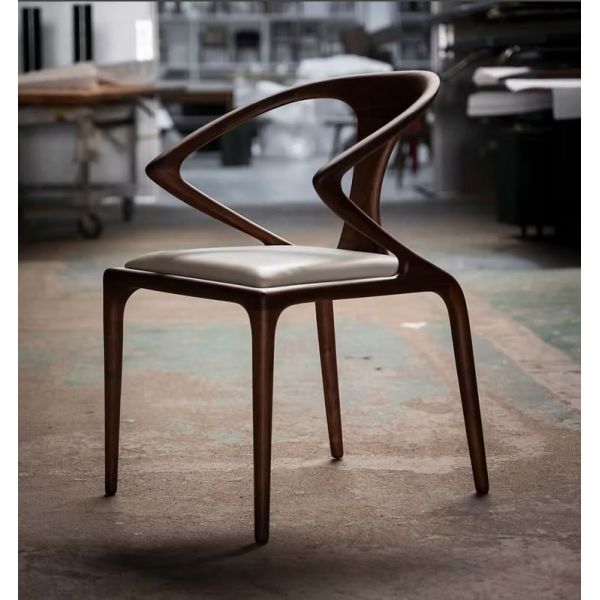 Home Furniture Nordic Commercial Modern Solid Wood Frame Leather Upholstered Wooden Legs Brown Luxury Wicker Back Dining Chairs with Armrest
