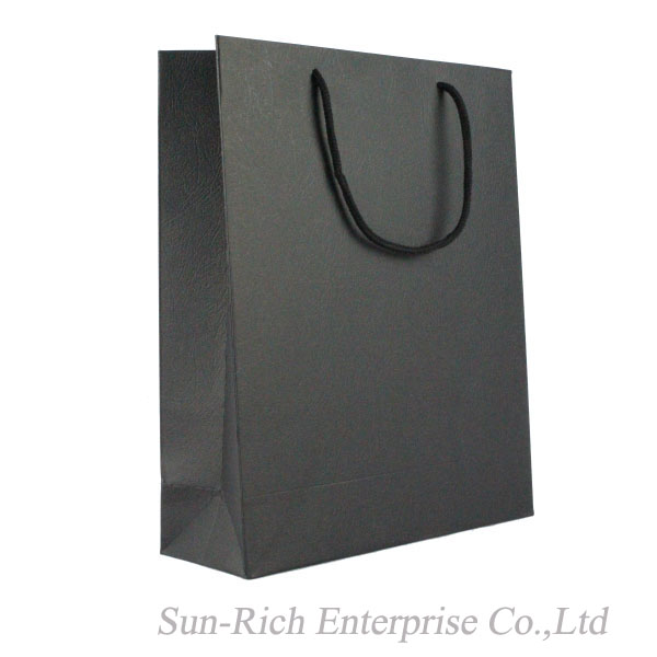 Wholesale Black paper bag gift bag Custom Logo available