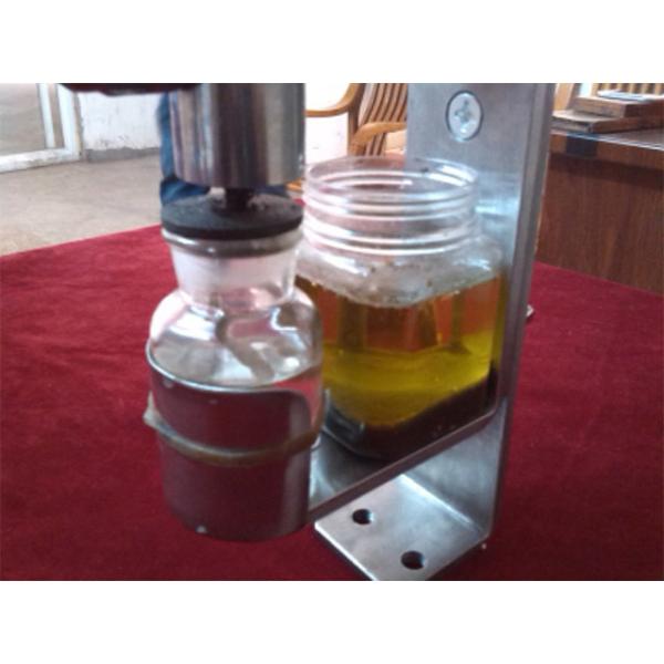 Custom-made Hand Operated Oil Press for Small Scale Olive Oil Production and Energy Saving Advantage