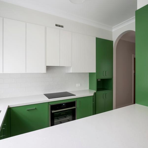 Melamine Wood White Green Kitchen Cabinet Wood Grain Matched Cabinets