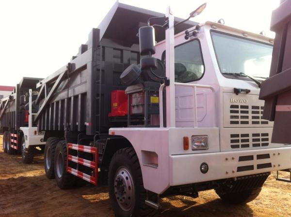 70T 371HP Off Road Dump Truck / Sand Dump Truck With 400L Oil Tank 80km/H Speed