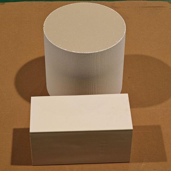 95% High Filtration and Noble Metal Coating CDPF for Black Smoke Control