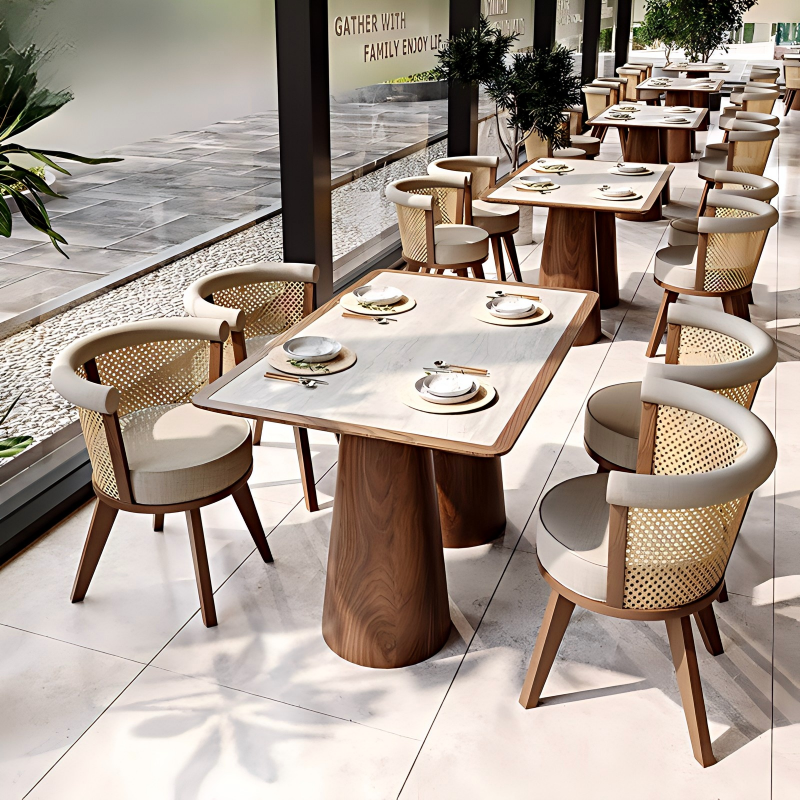 Retro Style Solid Wood Restaurant Table and Chair Set Customizable Cafe Furniture