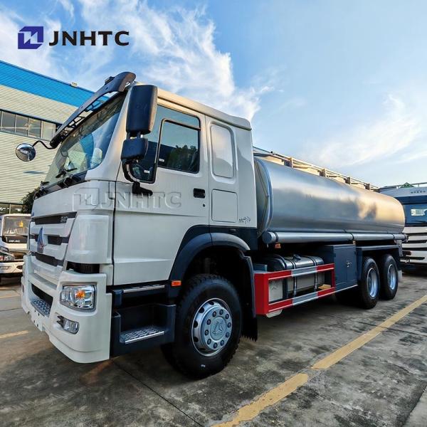Howo Oil Tanker Trucks 6X4 340HP 30000 liters Fuel Transport Fuel Tanker Trucks