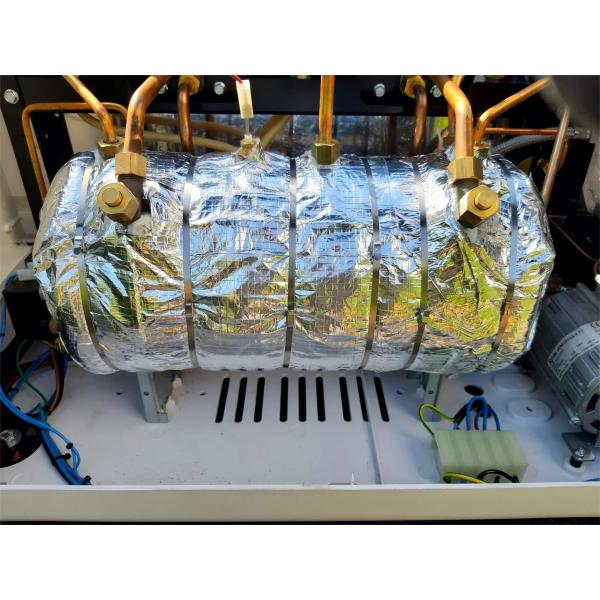 Fireproof Fiberglass Core 3mm 6mm Foil Facing Flexible Reflective Foil Insulation For Metal Building