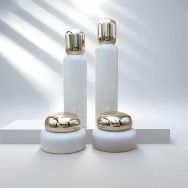 Cosmetic Packaging Glass Lotion Bottle Cream Jar Skin Care Containers With Gold Round Cap