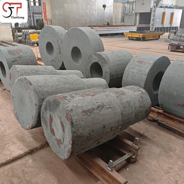 Heavy-Duty 42CrMo Cylindrical Steel Forging Blank for Industrial Equipment.