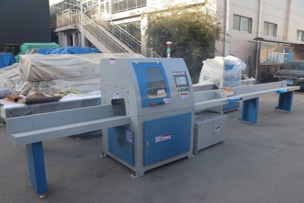 Máquina de cortar madeira automática de corte de madeira para venda, lâmina de serra de 450 mm, mesa de alimentação de 2-6m