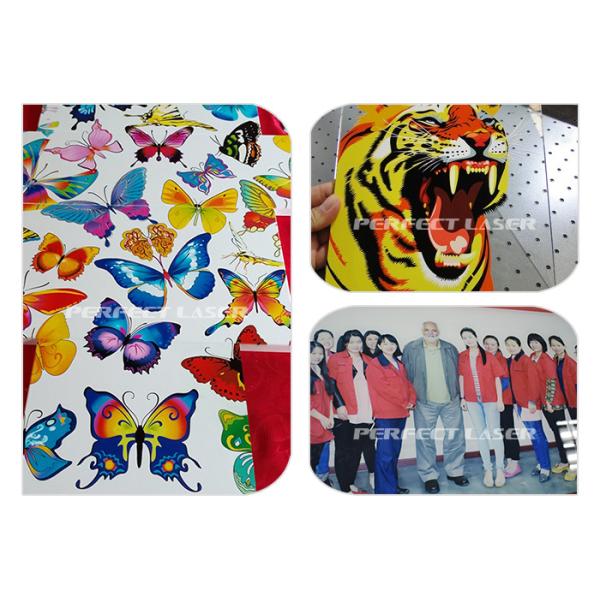 Impressora de tela plana UV multicolor de grande formato 1300mm*1500mm Área de trabalho Baixo ruído