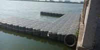 Instalação fácil Pontoon flutuante durável com superfície antiderrapante