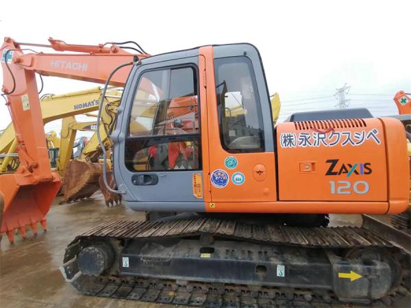 12 tonnes de Hitachi Zx120