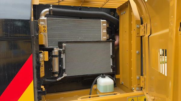 20930kg Excavadora Caterpillal320D Refurbished Used com capacidade de balde 1m3
