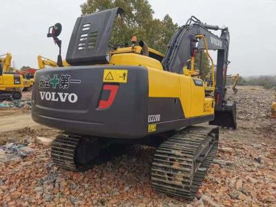 Used Crawler VOLVO EC220D Excavator with 0.8–1.8 m3 Bucket Capacity
