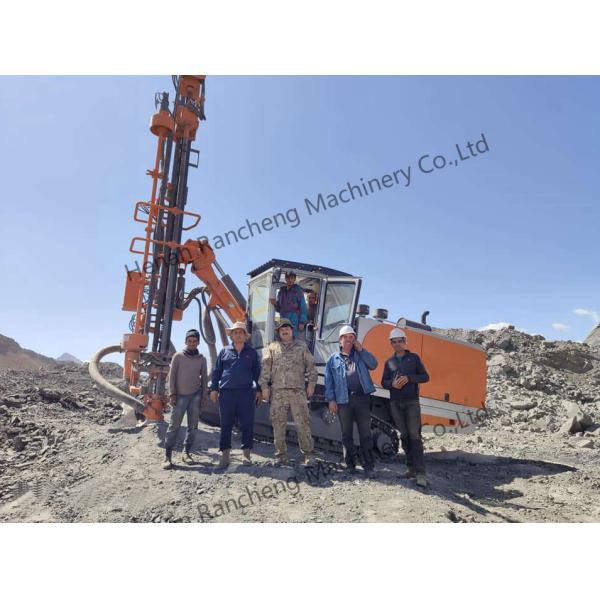 Integrated Surface DTH Drilling Rig Blast Hole Drill Rig Machine For Mine