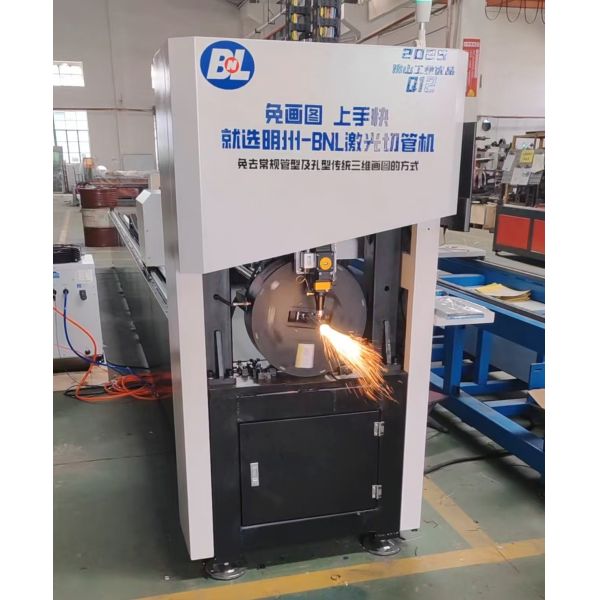 Q12 CNC Laser Tube Cutter with ±0.03mm Accuracy and 20 Meters Per Minute Cutting Speed for 6250mm Pipe Length Range