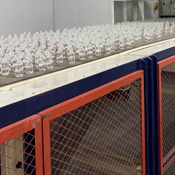 30Tpd Clear High-End Cosmetic Bottle Glass Production Line for Customized Container Manufacturing