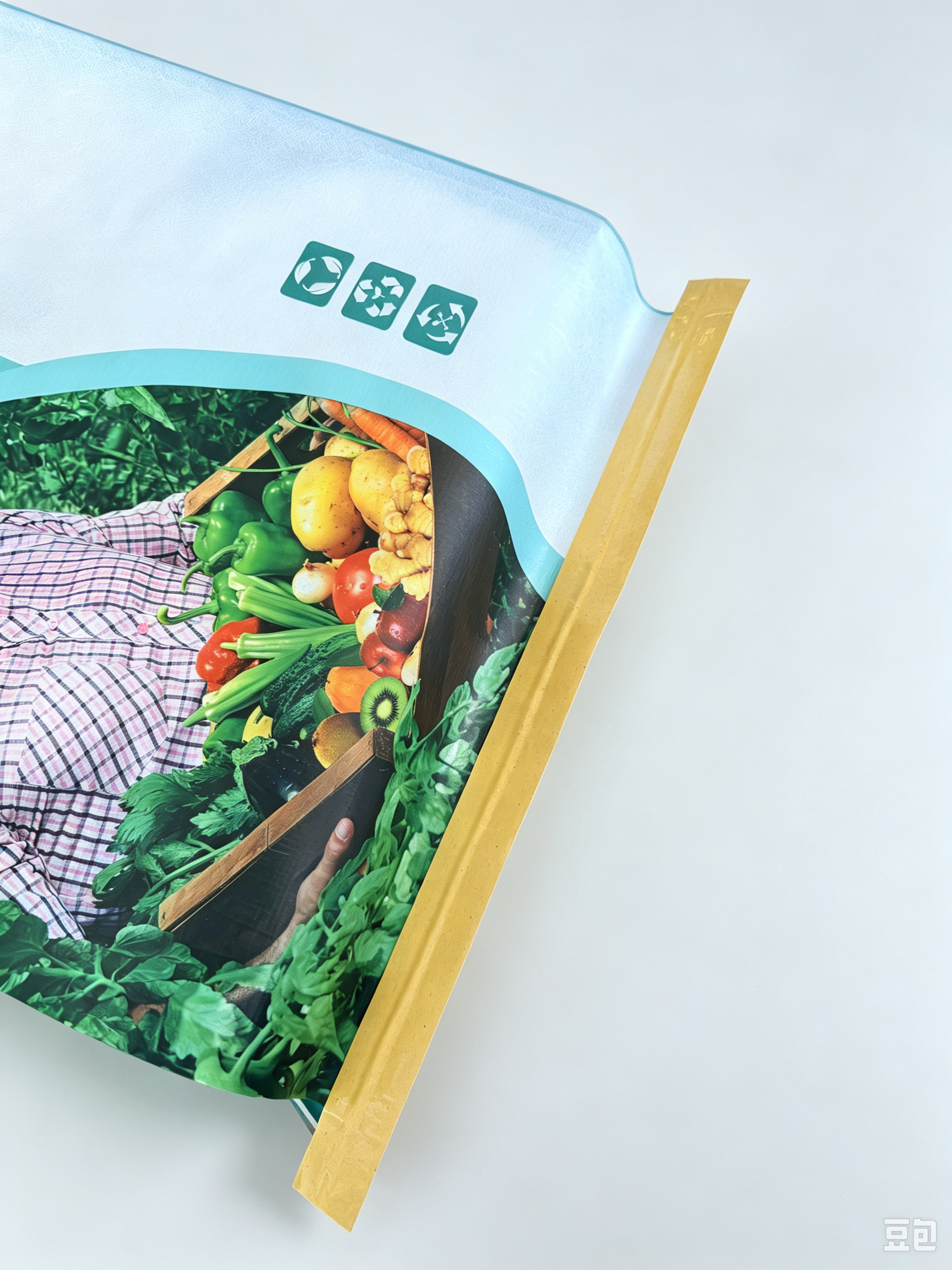 High-quality source factory BOPP laminated PP woven bags. Moisture-proof with custom printing.