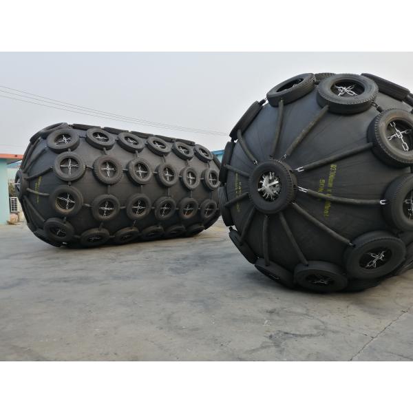 Natural Rubber Pneumatic Rubber Fender Good Sealing Aging Resistant