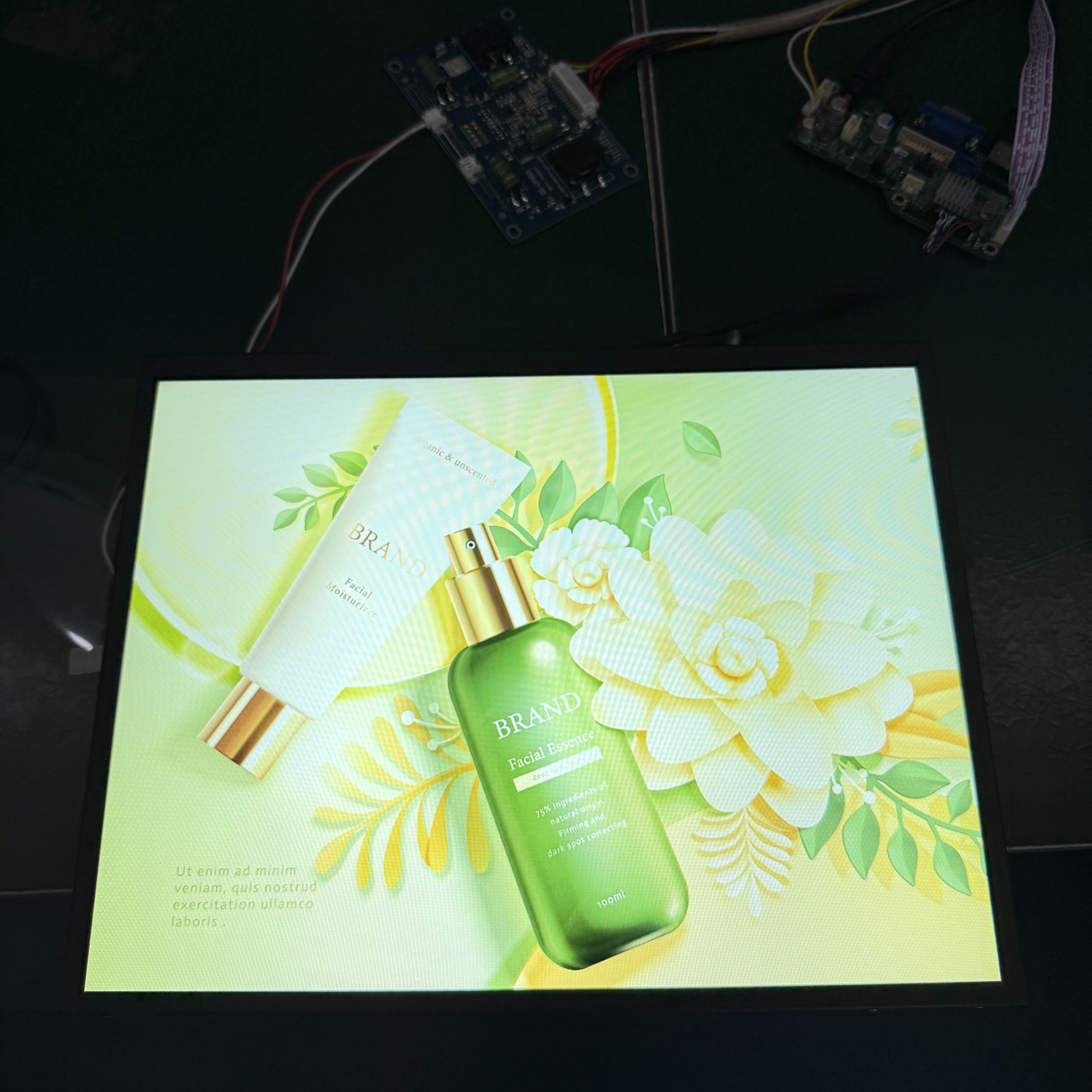 15-inch 4000 nits Ultra-Bright Industrial LCD Module with Direct-Lit Backlight for Machine Vision
