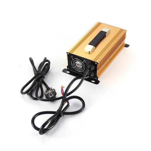 chargeur d'acide de plomb du certificat 42V 2A 42V de la CE CUL kc PSE TUV de chargeur de batterie d'ion de lithium de 42v 3a 42v 3a pour l'e-scooter de ville