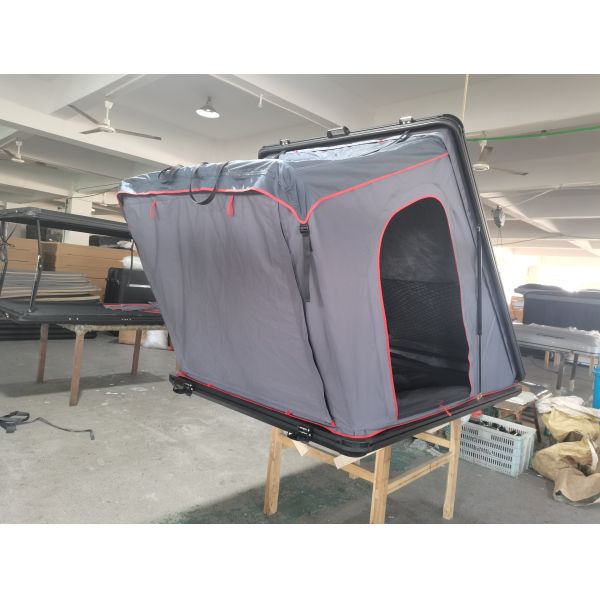 Customized Roof Tent Car Aluminum Roof Top Tents for Camping Rooftop Tent 4 Person